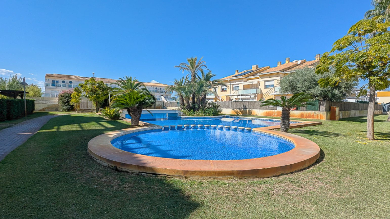 Apartment in the Rapdells area with 2 bedrooms