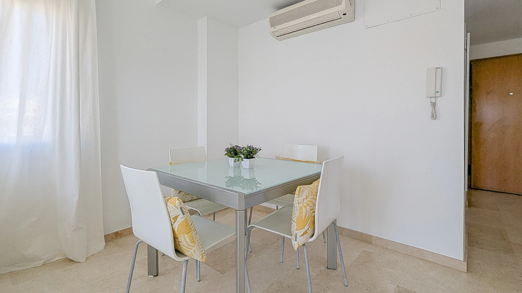 Apartment in the Rapdells area with 2 bedrooms