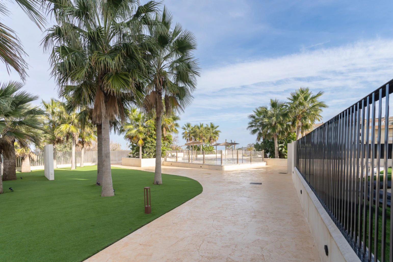 Apartamento con vistas al mar a solo 50 m de la playa