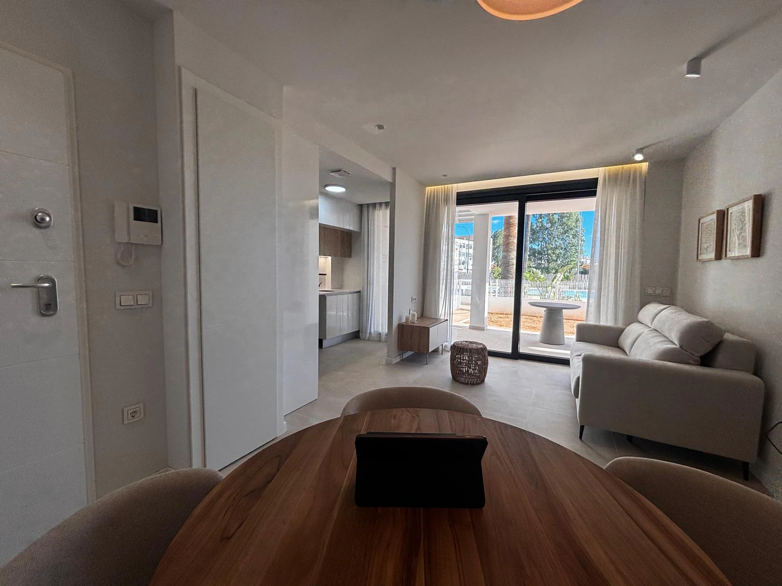 Apartamento en planta baja a 100 metros del mar.