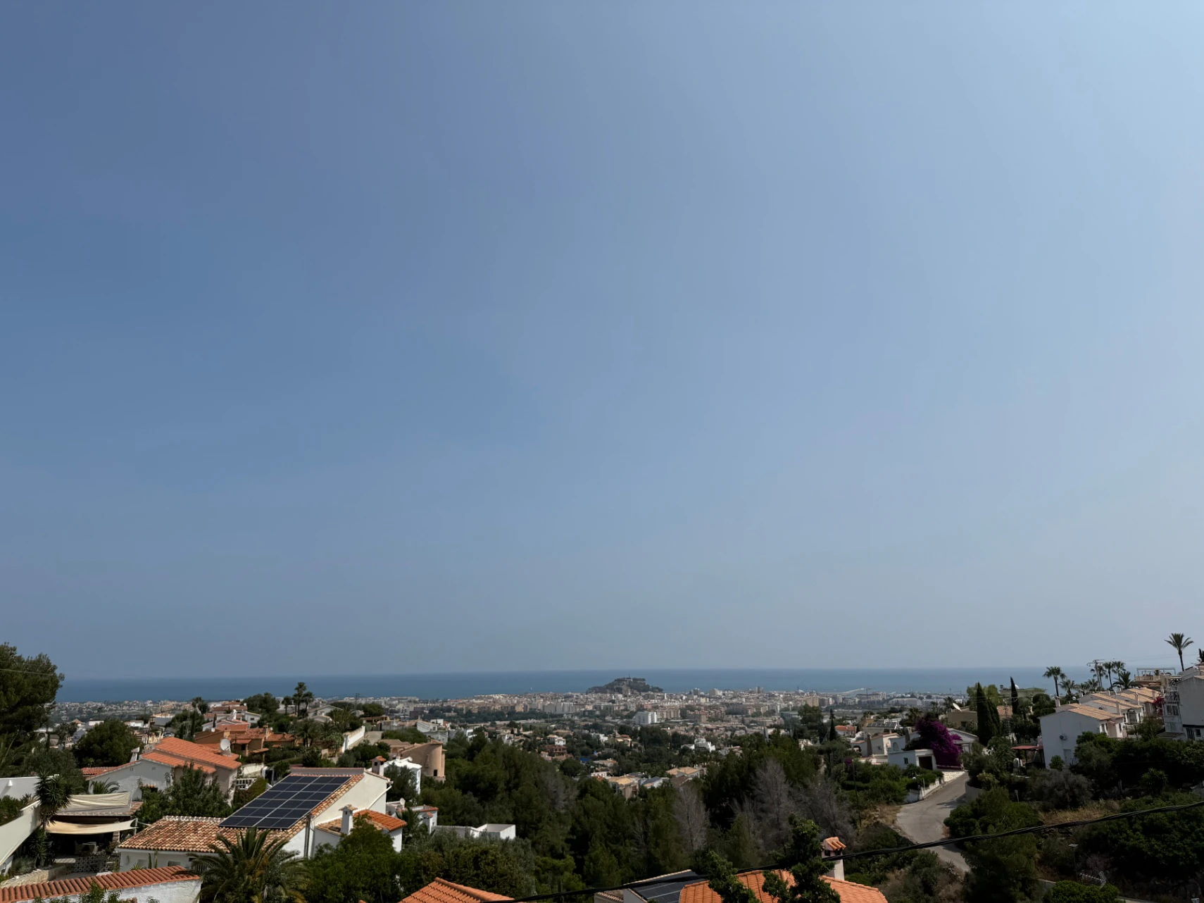 Encantadora villa en la zona del Montgó con vistas panorámicas al mar, al castillo y a la ciudad de Dénia