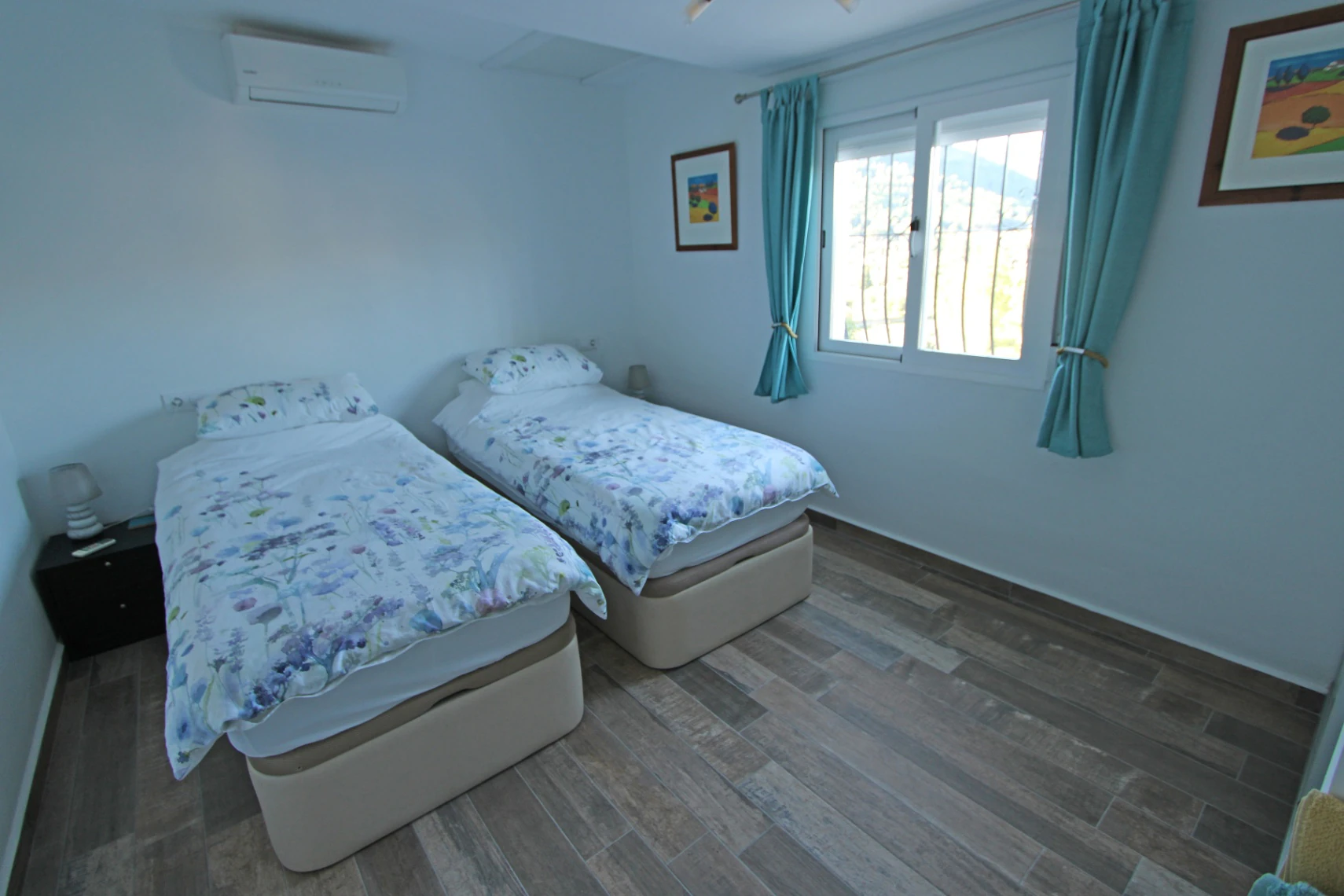 Chalet con piscina a la venta en Orba