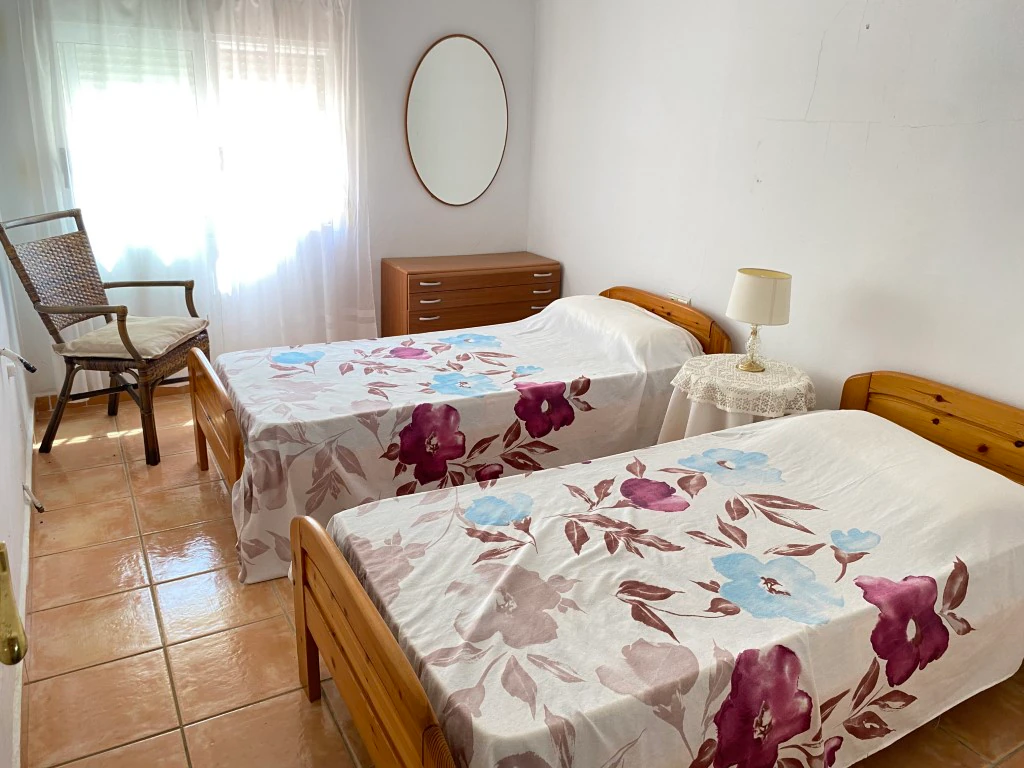 Se vende bonito chalet en el Montgo
