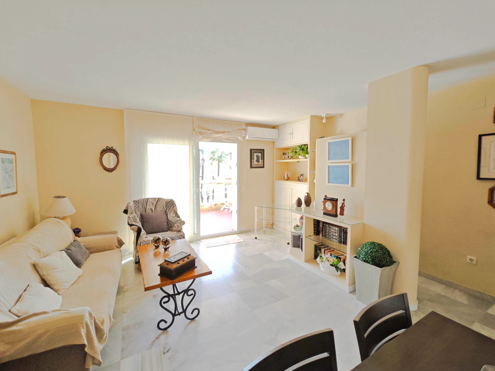 Apartamento 2 dormitorios con vistas al mar en venta en Dénia