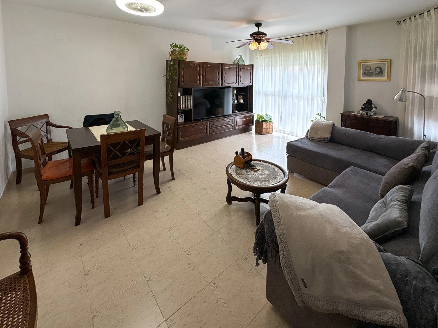 Impecable piso de 121m² con ascensor, garaje y trastero en Av. Miguel Hernández, Dénia.