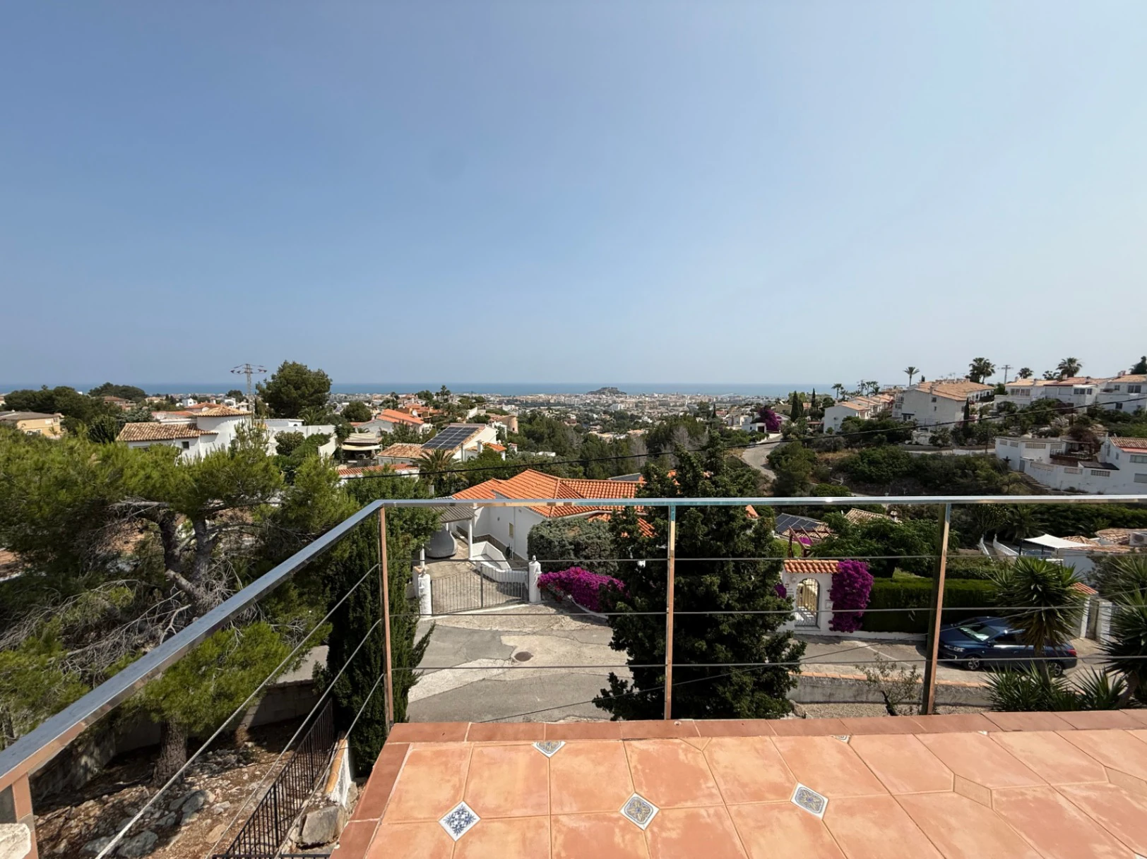 Encantadora villa en la zona del Montgó con vistas panorámicas al mar, al castillo y a la ciudad de Dénia
