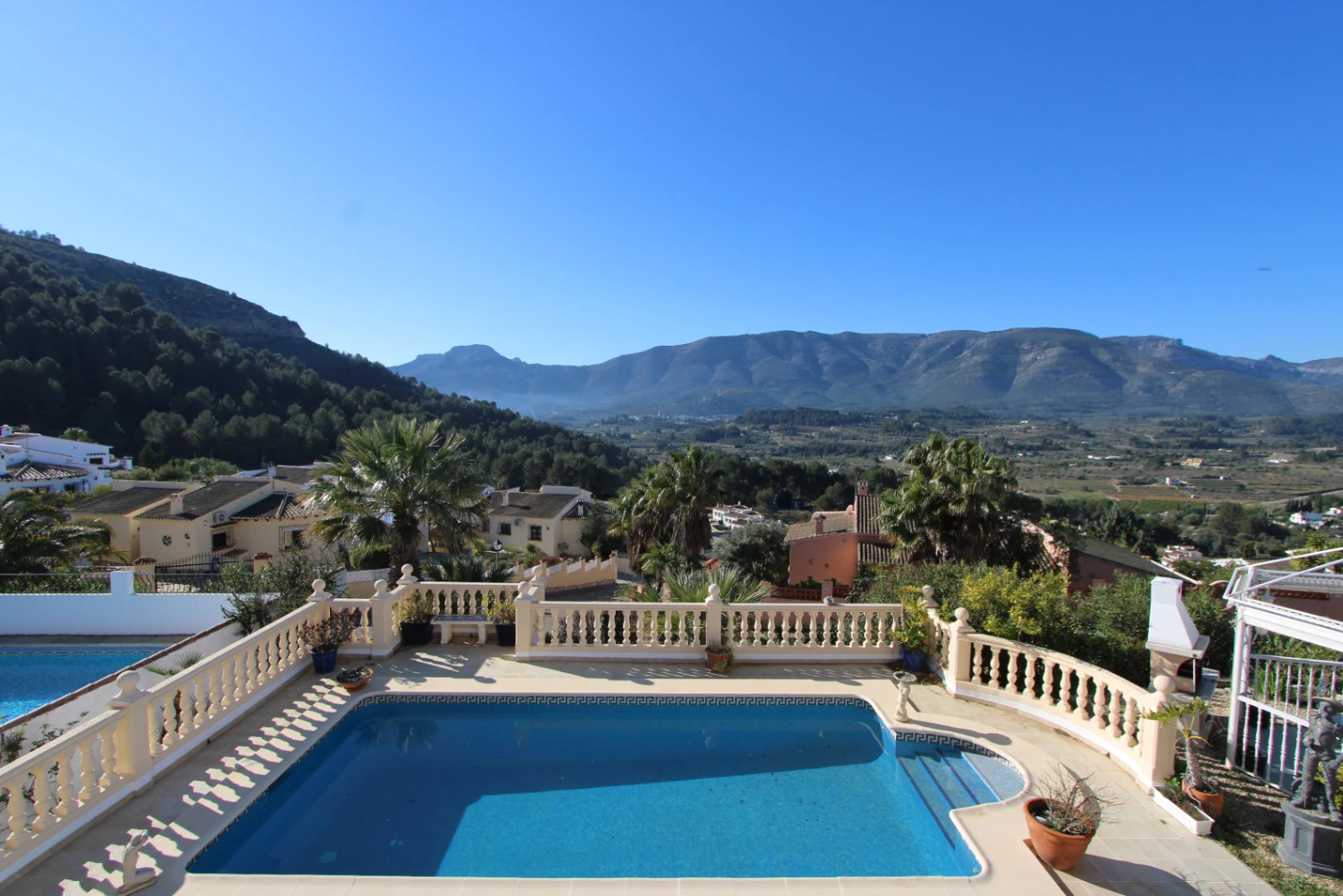 Chalet a la venta en Murla con vistas panorámicas