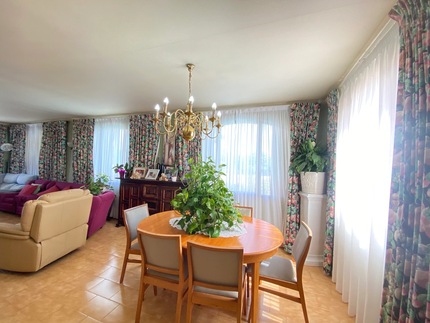 VILLA EN VENTA EN PEDREGUER