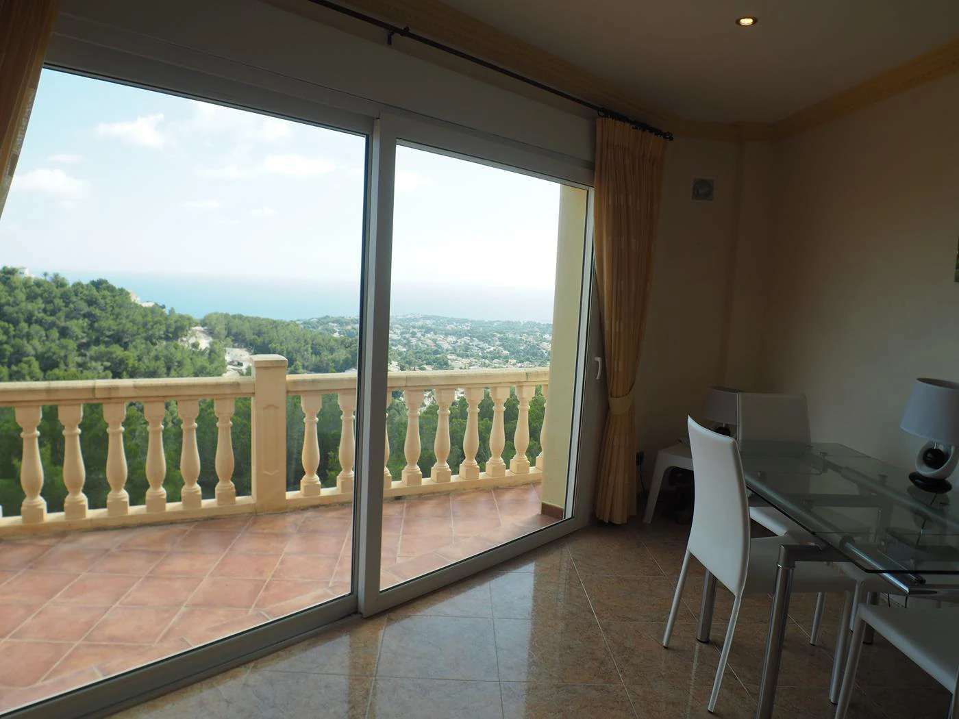 Villa de lujo estilo clasica in Moraira con vistas al mar