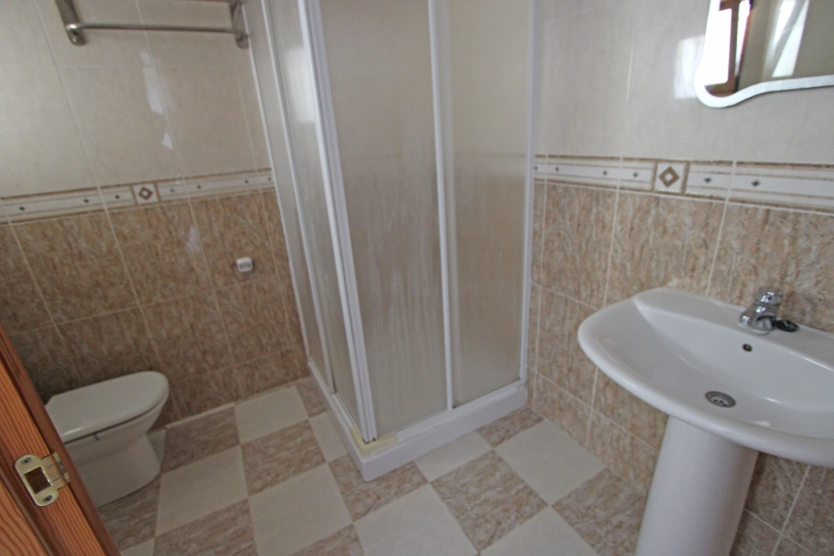 Chalet en venta con dos viviendas independientes