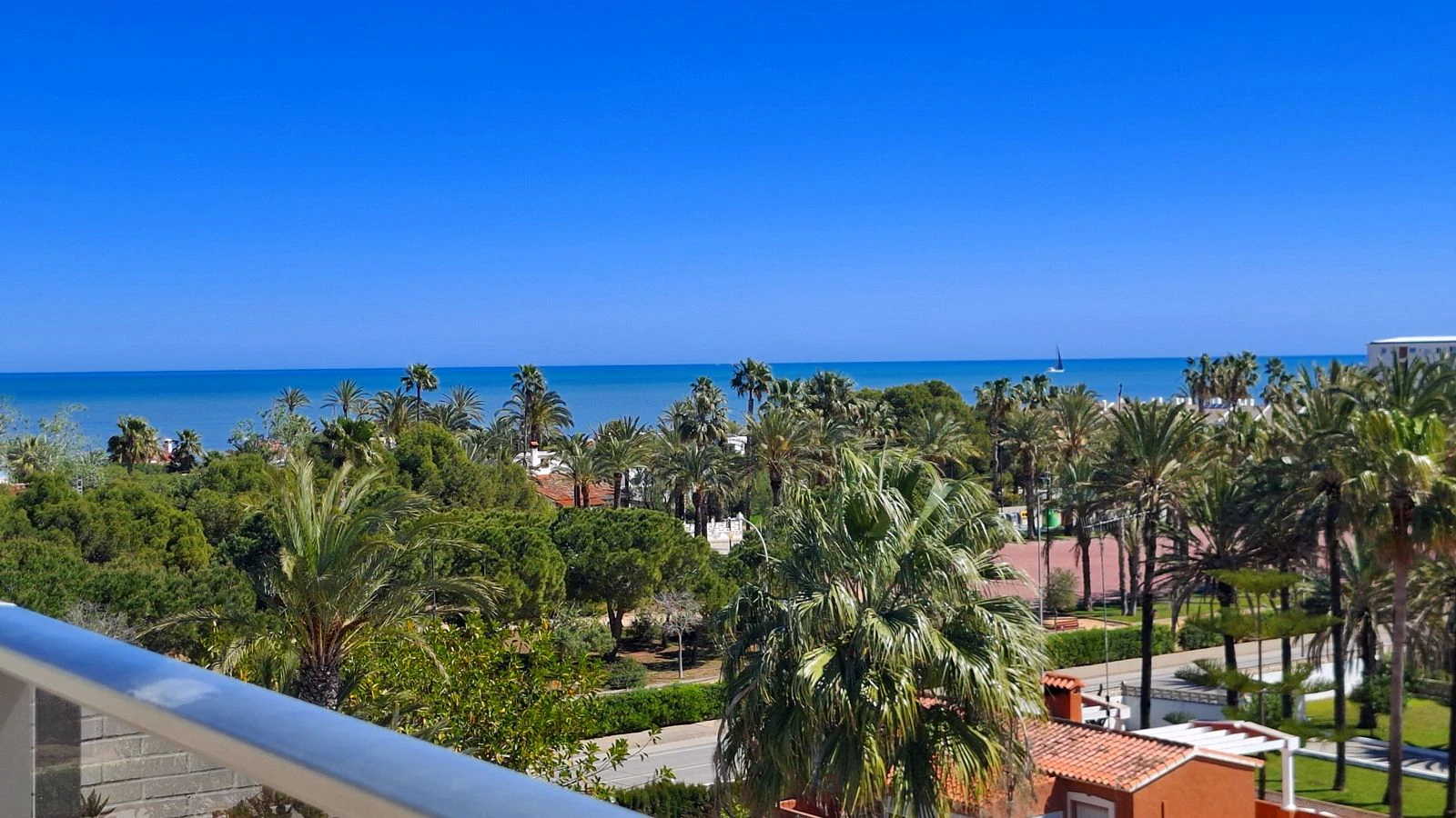 ATICO DUPLEX CON VISTAS AL MAR