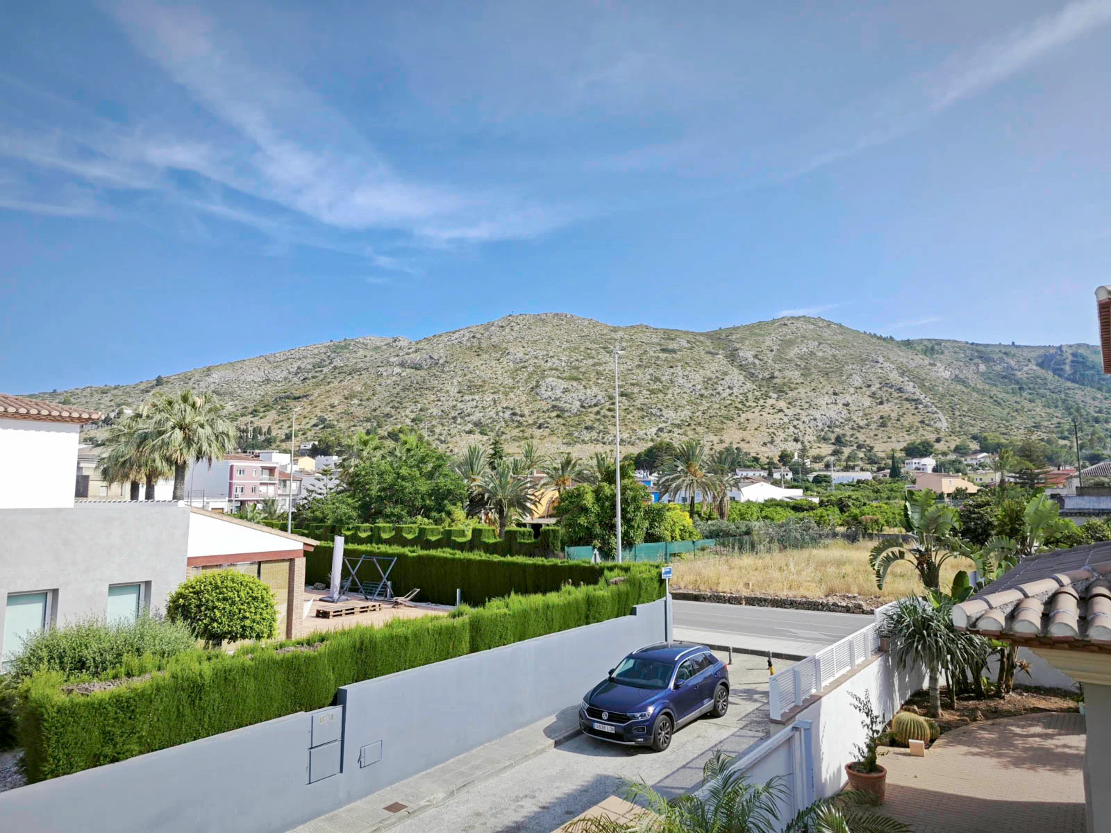 Villa de 270 m2 con piscina en venta en Pedreguer, zona residencial a un paso del centro