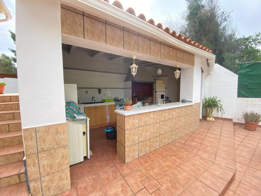 Se vende bonito chalet en el Montgo