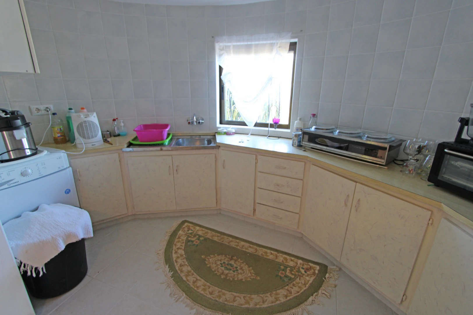 Villa con piscina y fantásticas vistas al valle de Orba en venta