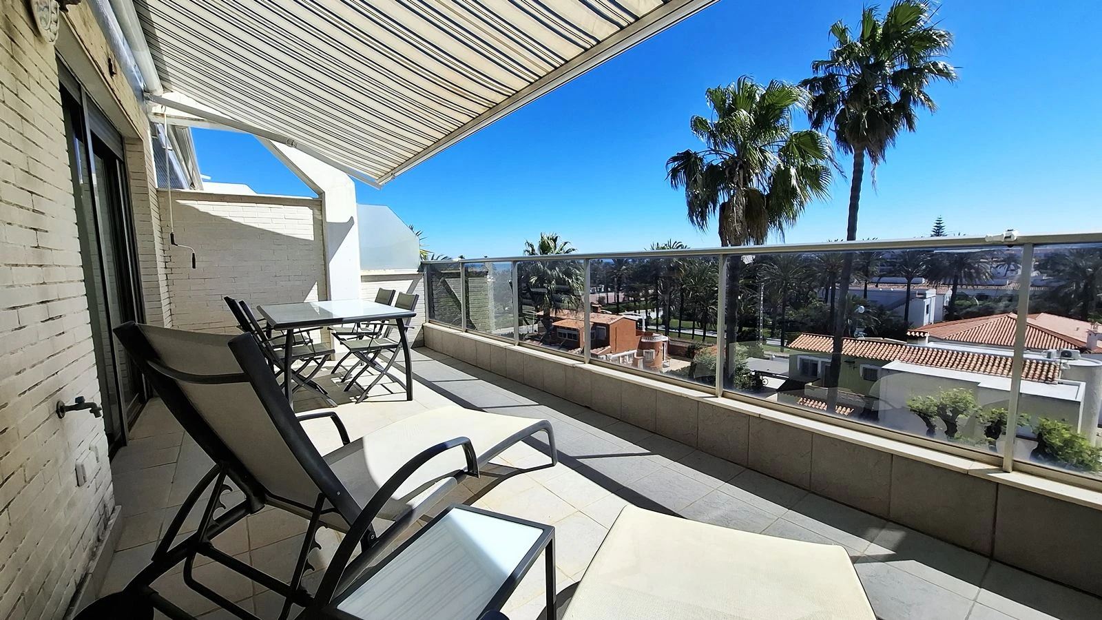 ATICO DUPLEX CON VISTAS AL MAR