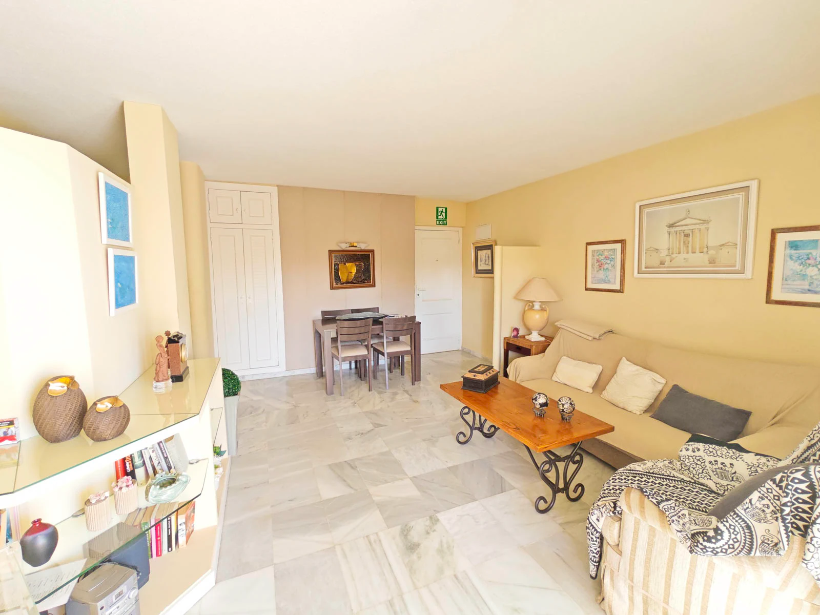 Apartamento 2 dormitorios con vistas al mar en venta en Dénia