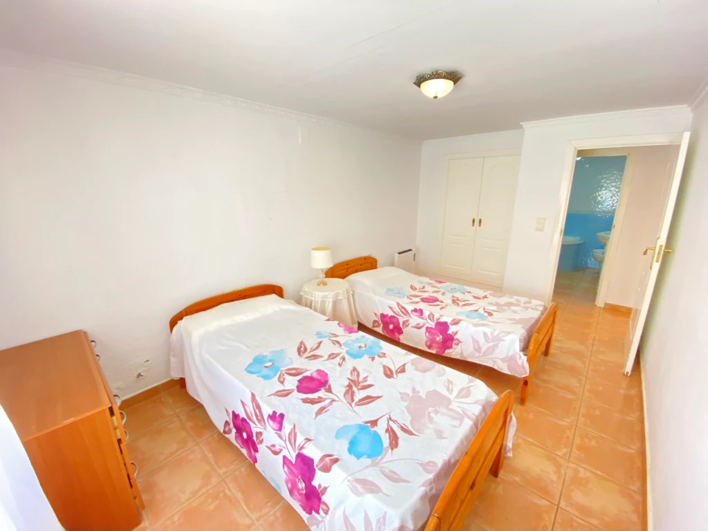 Se vende bonito chalet en el Montgo