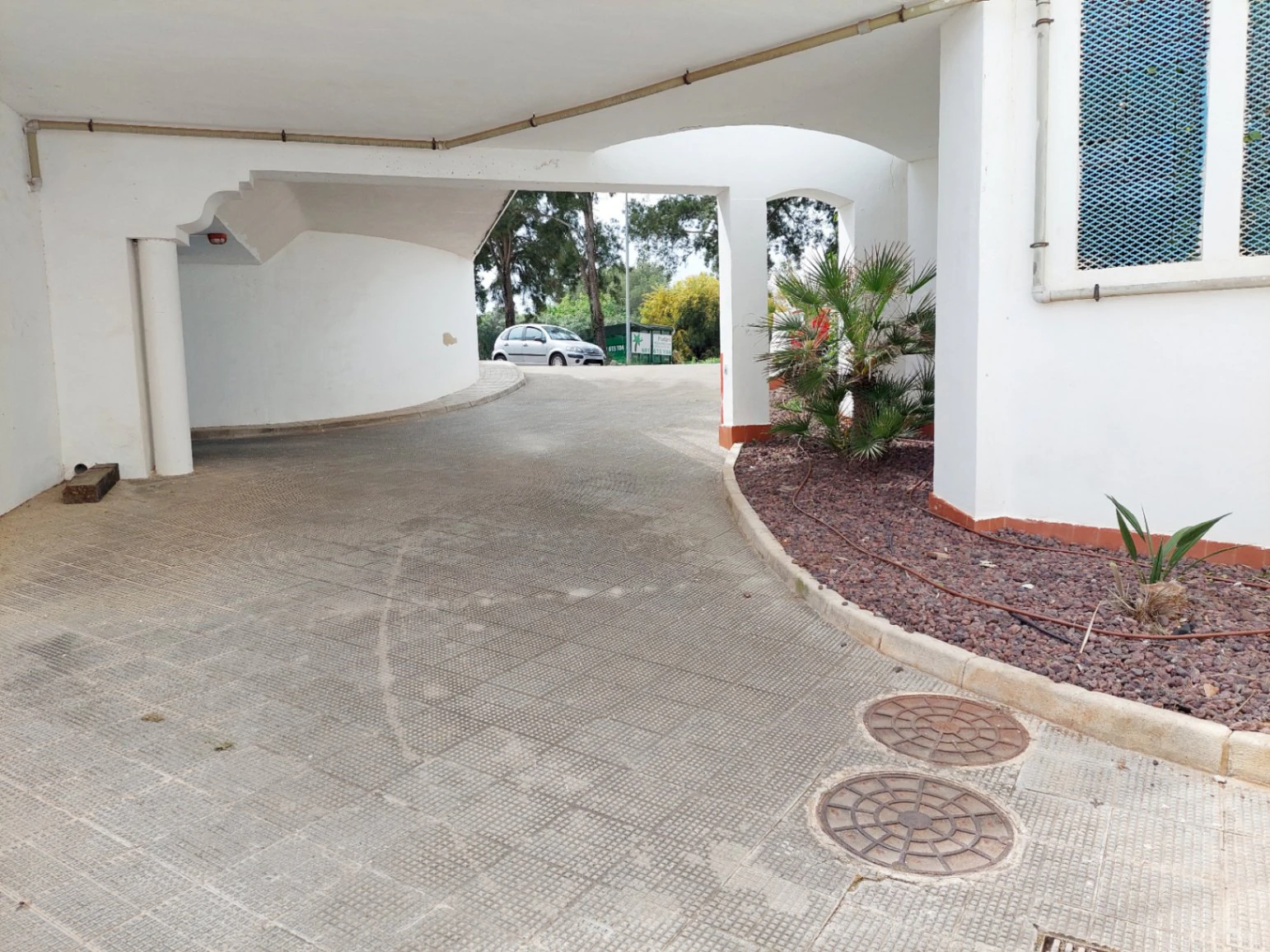 Apartamento en planta baja con vistas frontales al mar en Las Marinas