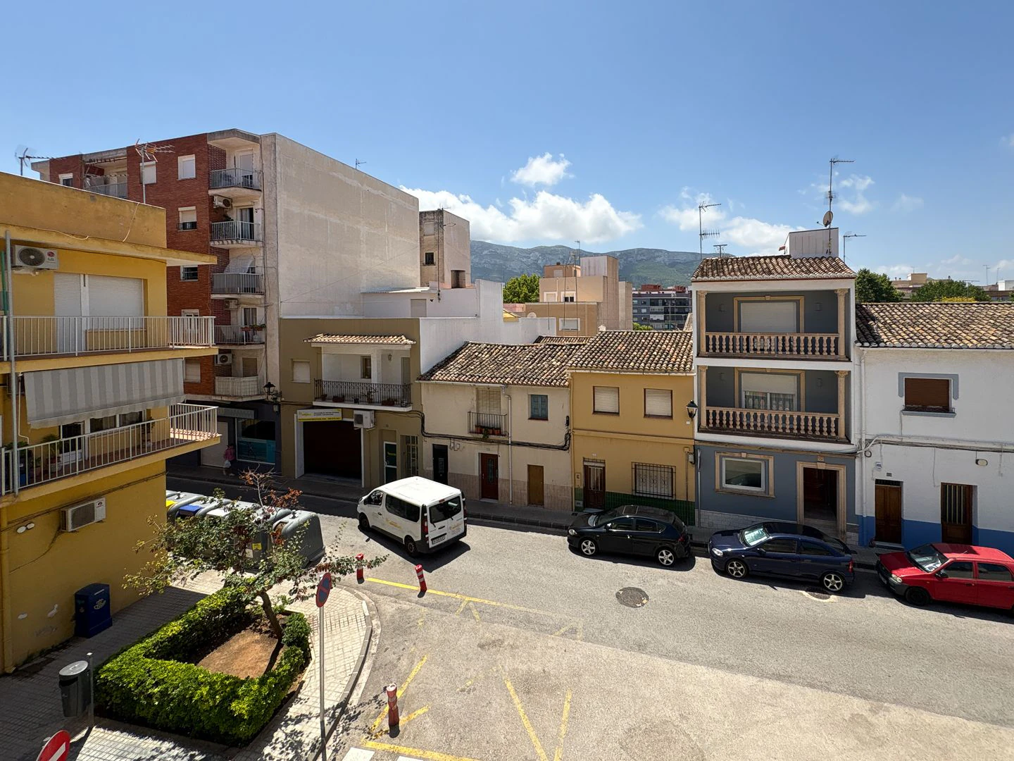 Finca completa en pleno centro de Dénia.