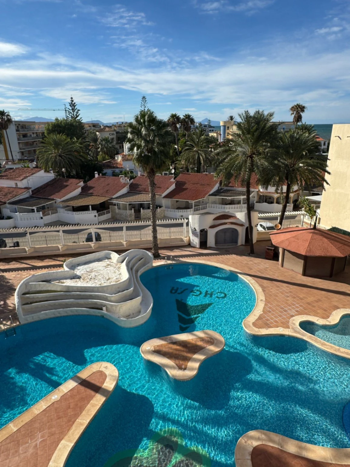Ático en Denia con 2 dormitorios y piscina comunitaria