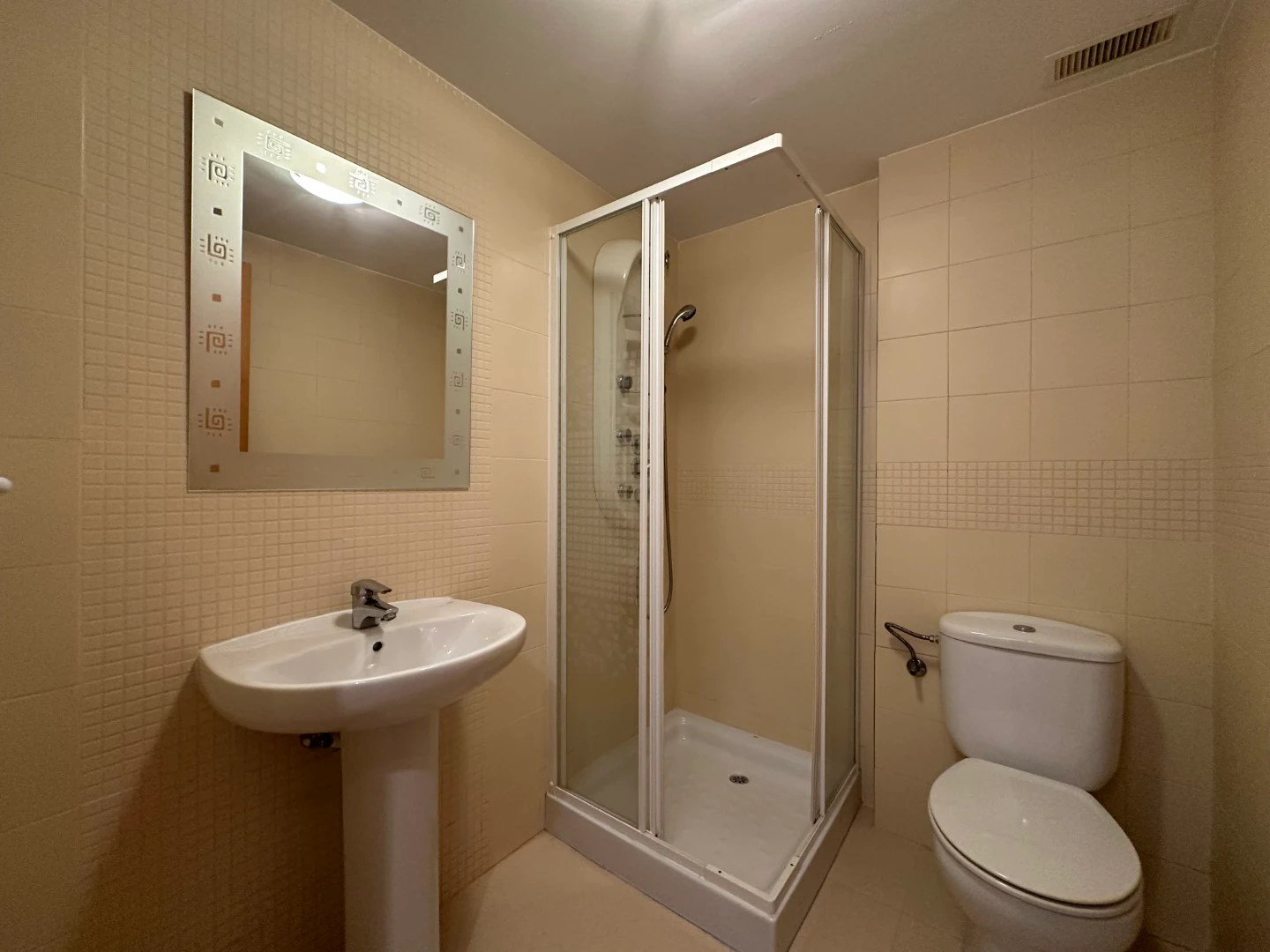 Apartamento en venta de 3 habitaciones en Denia, Alicante.