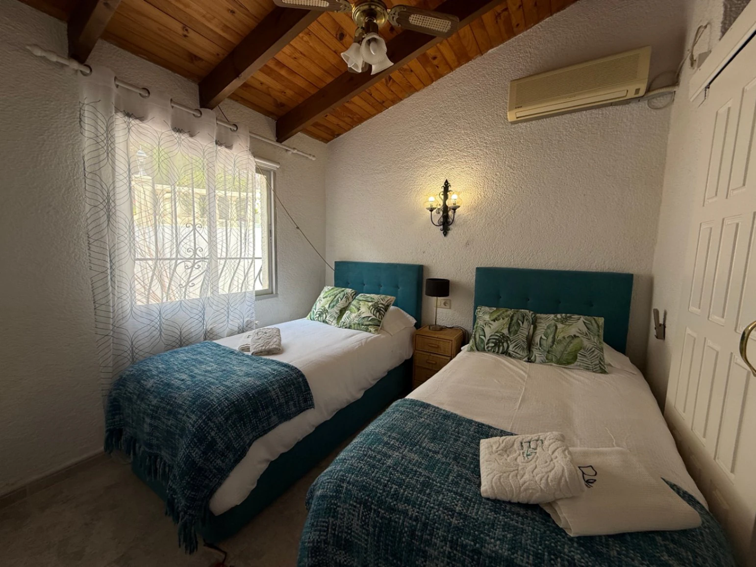 Encantadora villa en la zona del Montgó con vistas panorámicas al mar, al castillo y a la ciudad de Dénia