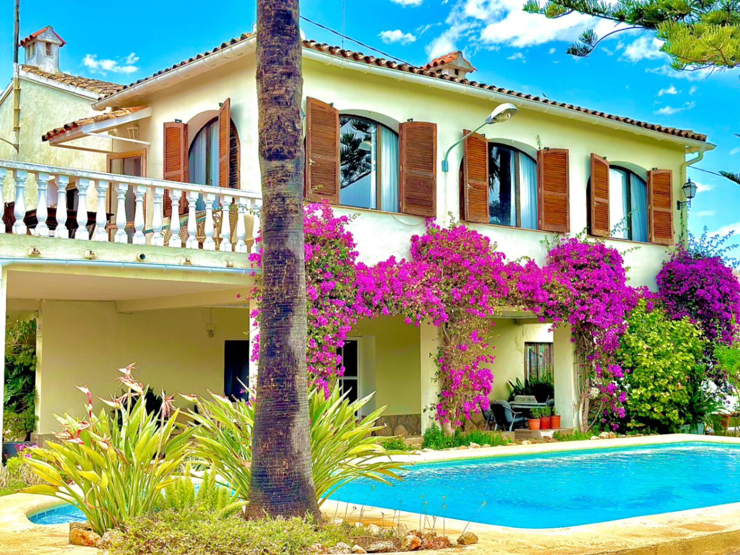 VILLA EN VENTA EN PEDREGUER