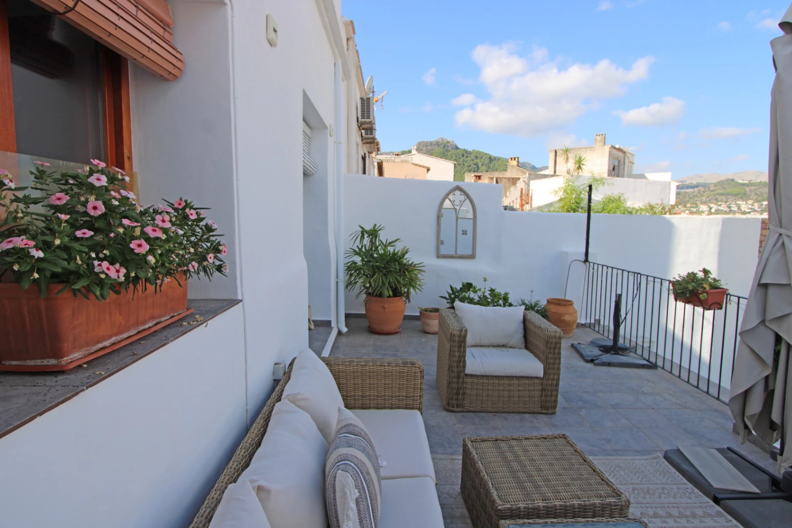 Impecable casa de pueblo a la venta en Orba