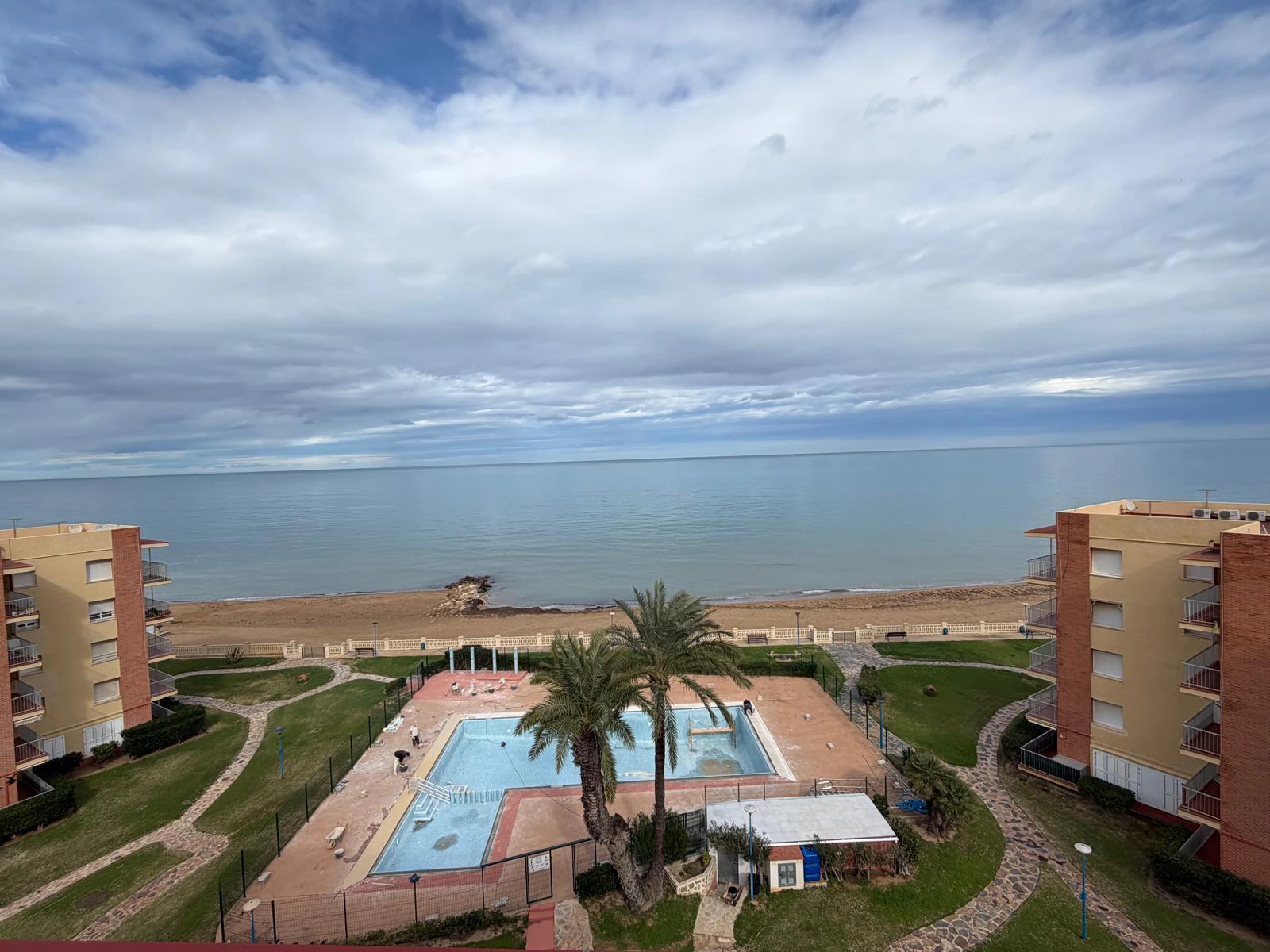 Apartamento en venta de 2 dormitorios con vistas al mar
