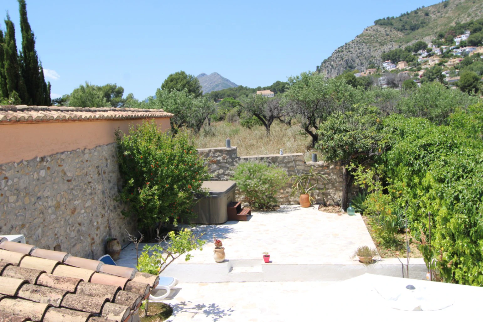 Espectacular finca a la venta en Alcalali