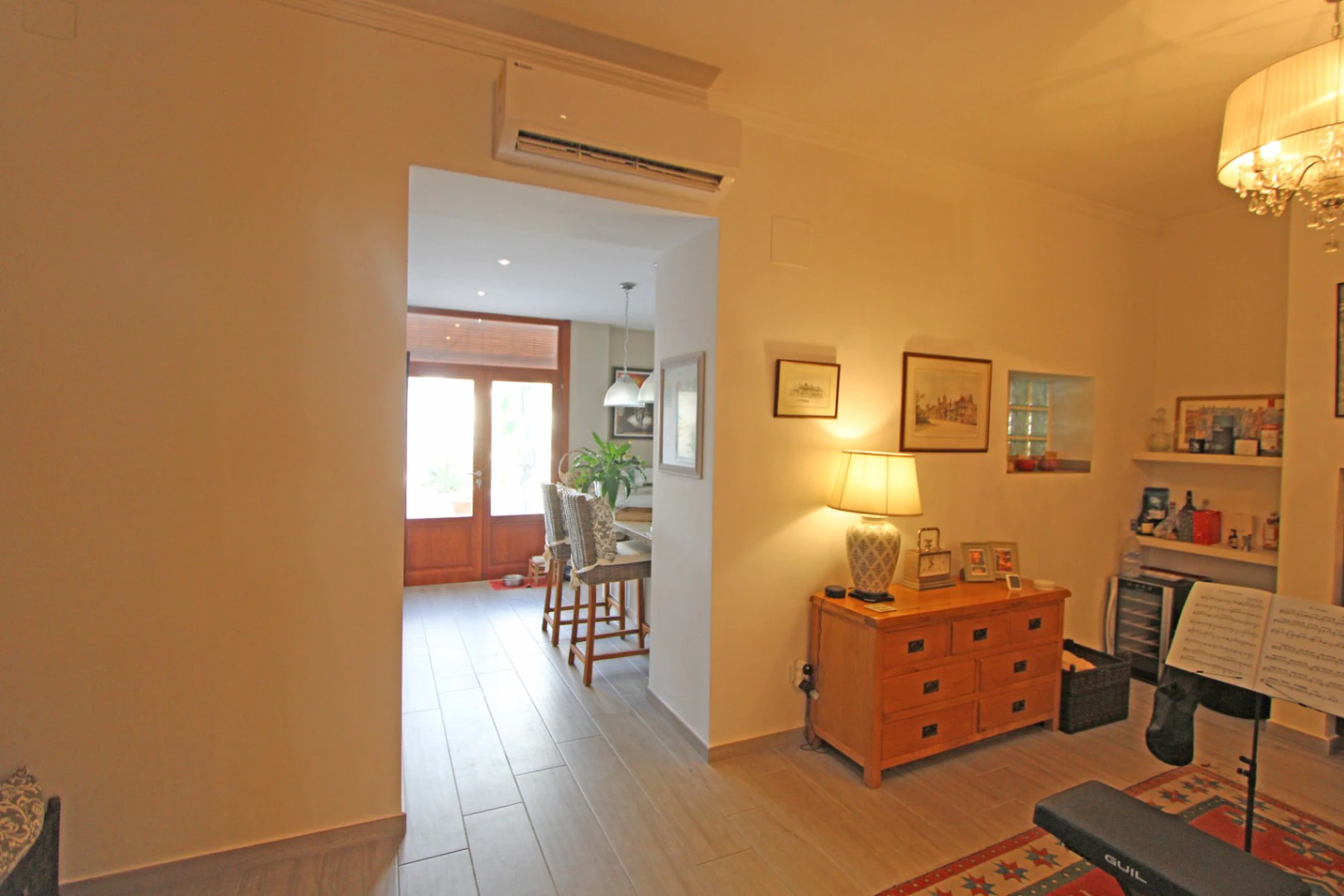 Impecable casa de pueblo a la venta en Orba