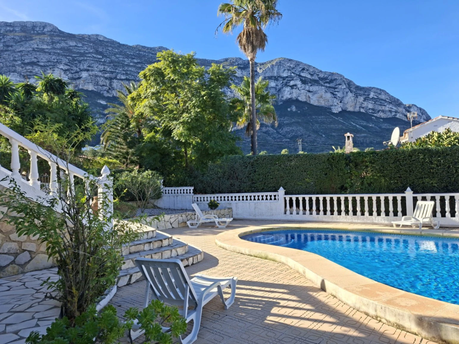 Chalet con vistas al mar y Montgó, Denia