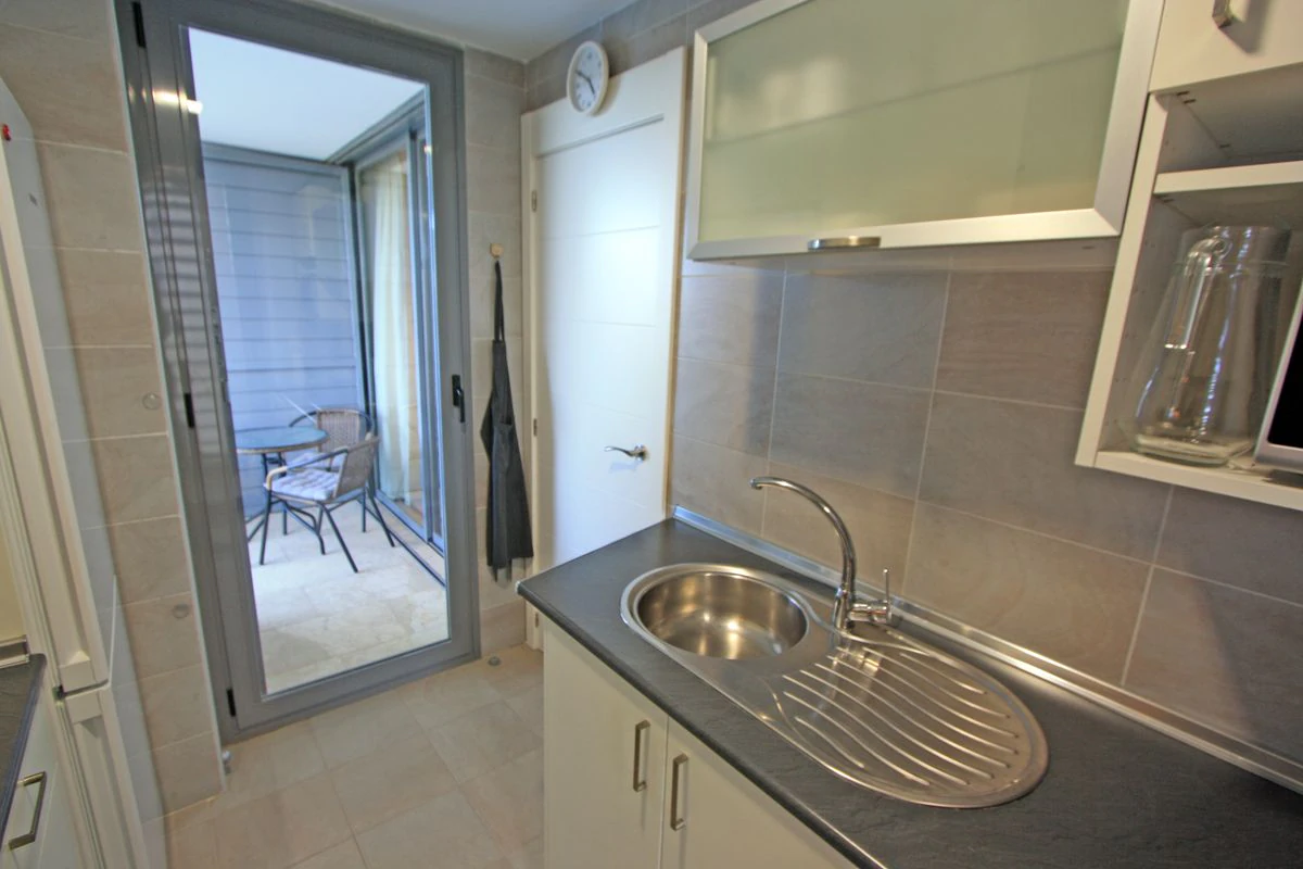 COZY APARTMENT WITH SEA VIEWS IN VERGEL BUT 500 M FROM THE BEACHES OF LAS MARINAS IN DÉNIA