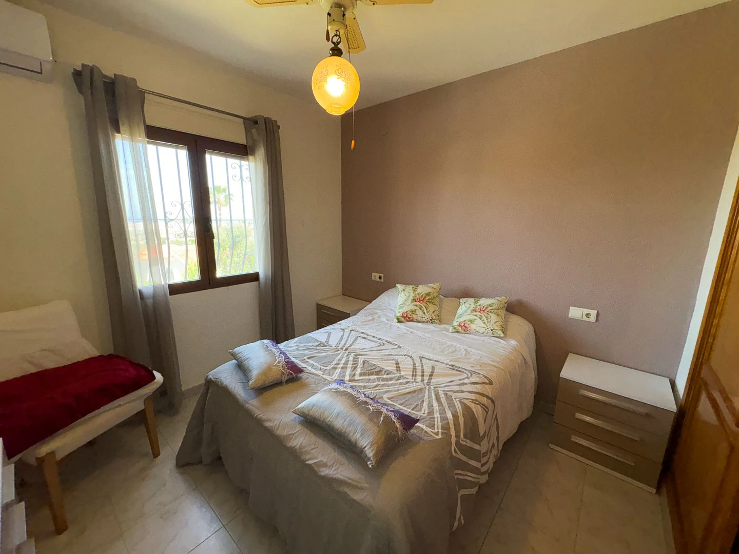 Villa на продажа в Denia, Alicante
