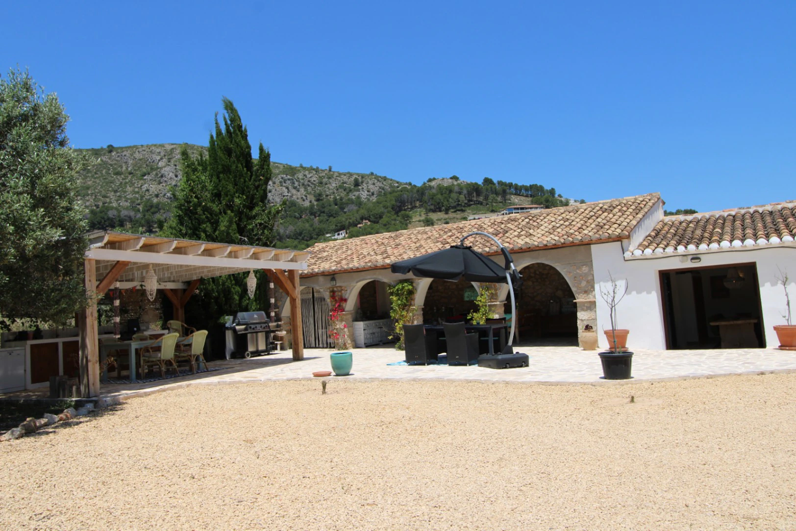 Espectacular finca a la venta en Alcalali