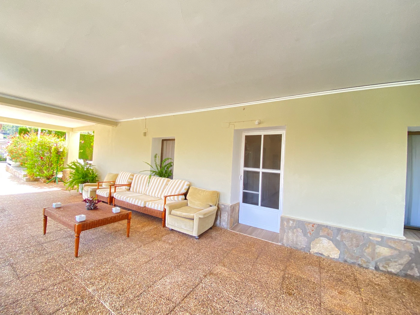 VILLA TE KOOP IN PEDREGUER