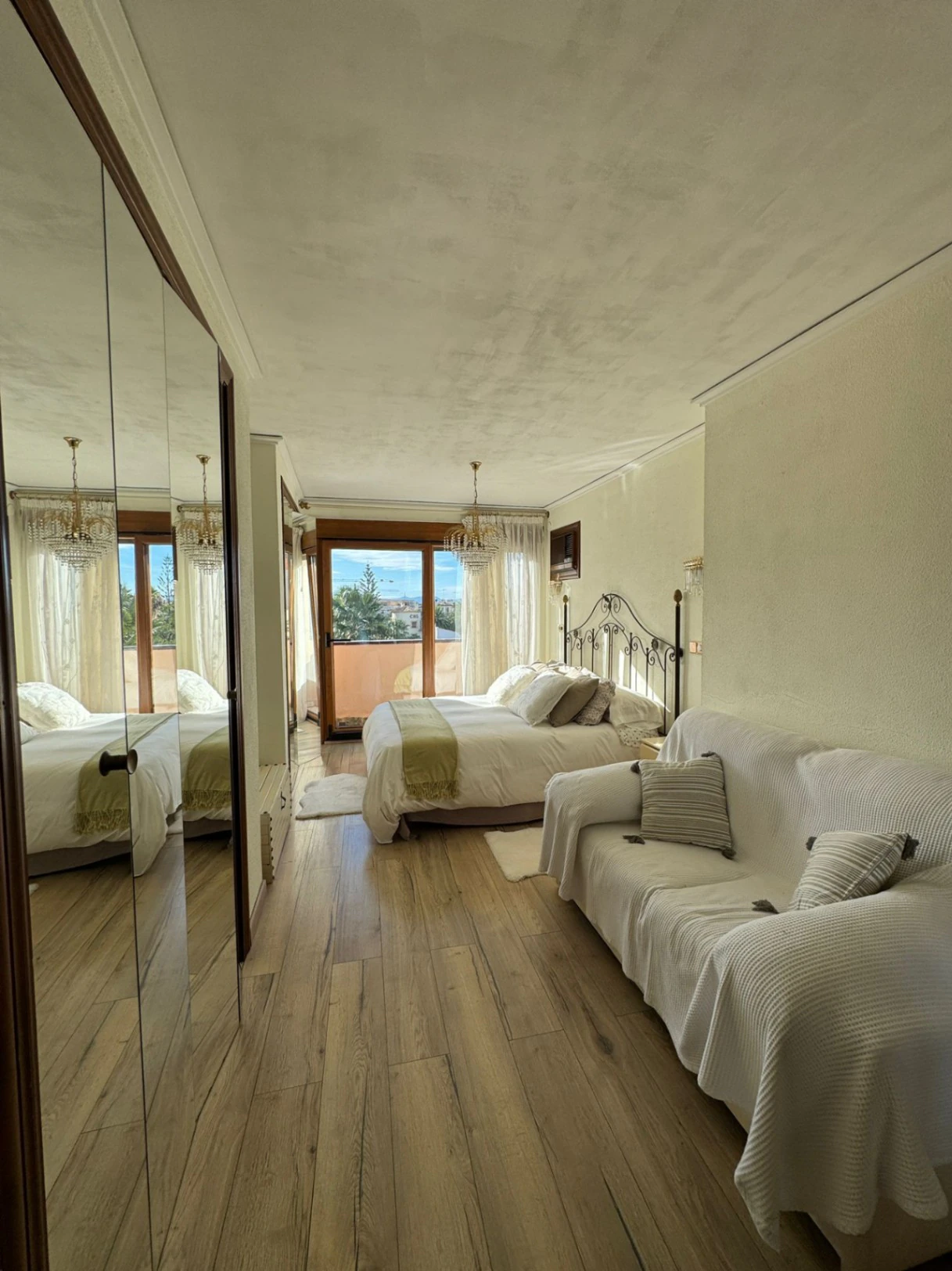 Penthouse in Denia with 2 bedrooms and community pool