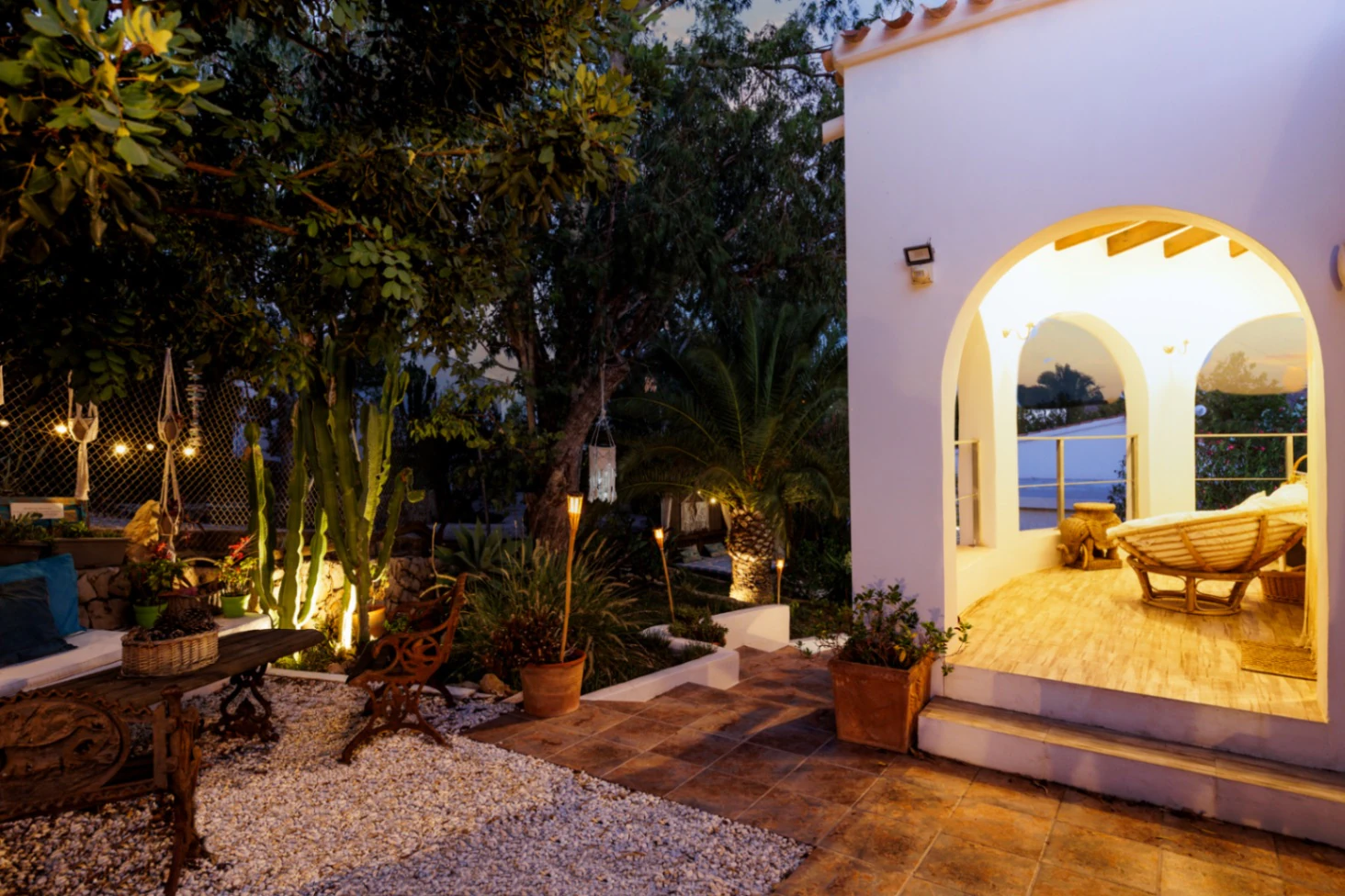 VILLA IBIZENCA EN EL MONTGO DENIA