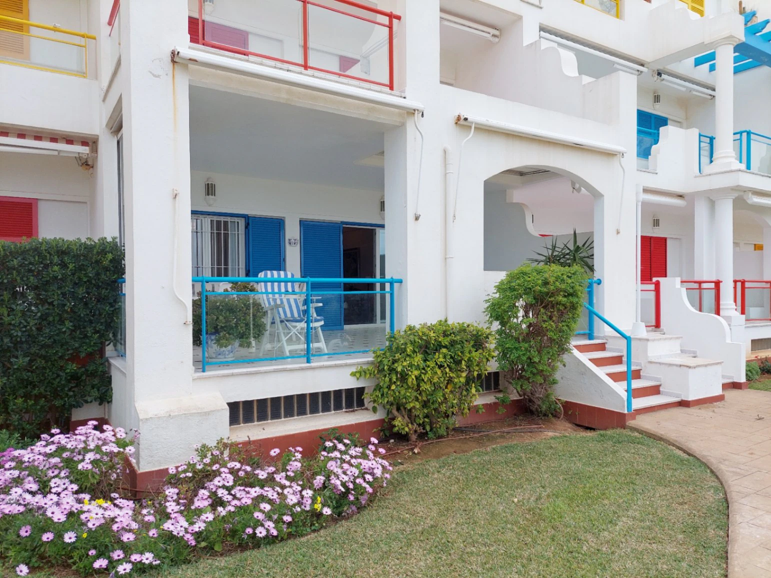Appartement au rez-de-chaussée avec vue frontale sur la mer à Las Marinas