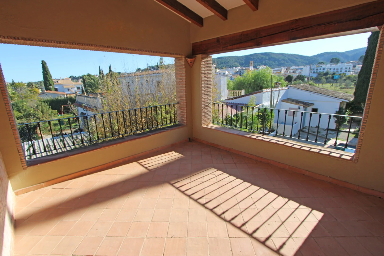 Villa / Ferme avec piscine à vendre à Orba