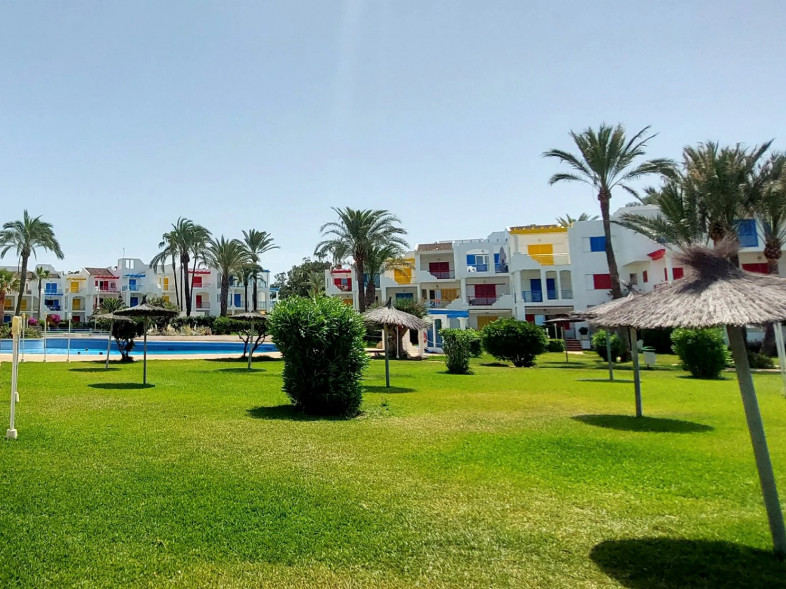 Appartement au rez-de-chaussée avec vue frontale sur la mer à Las Marinas