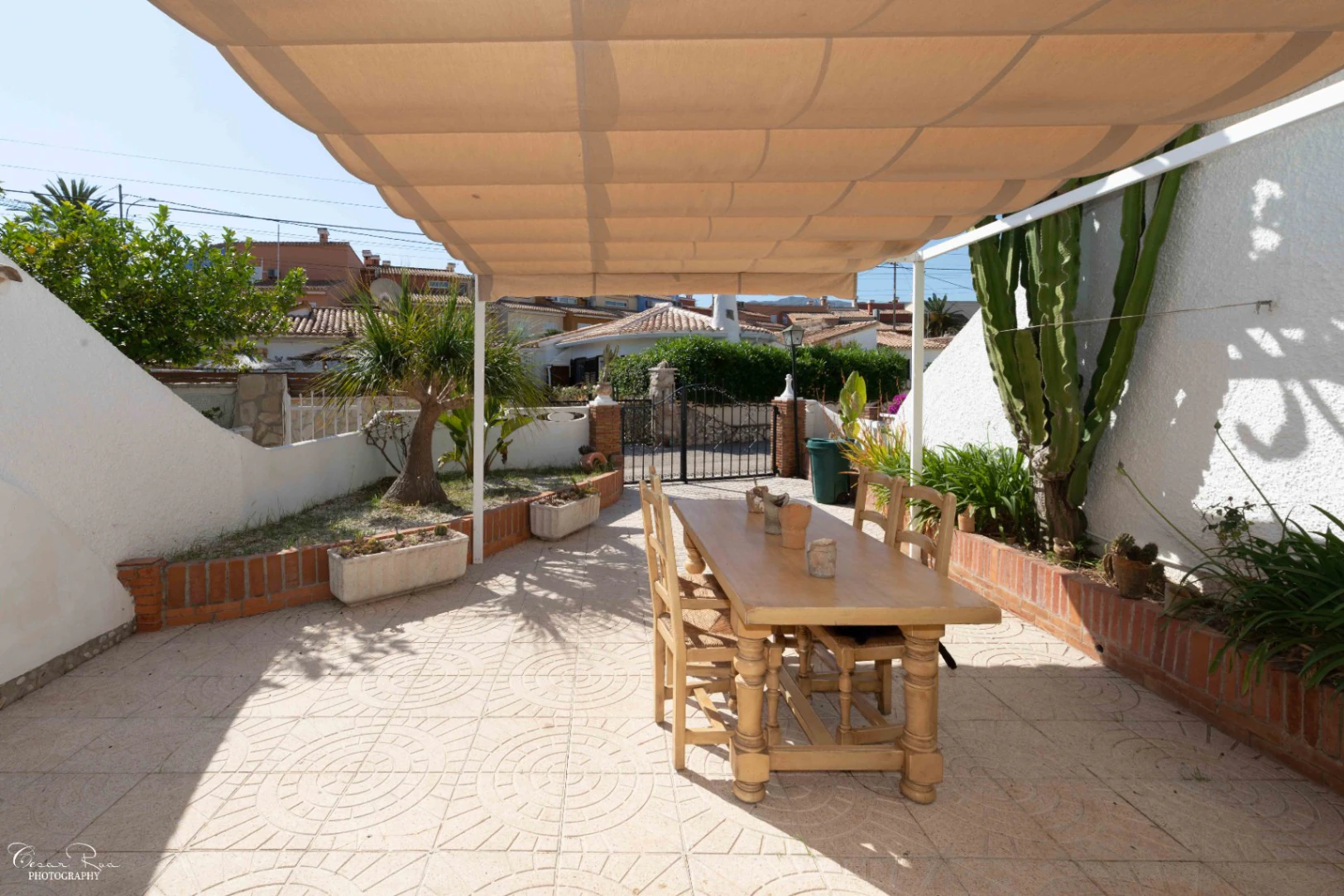 - en (English)  
Spacious 3-Bedroom Apartment for Sale in Denia, Las Marinas