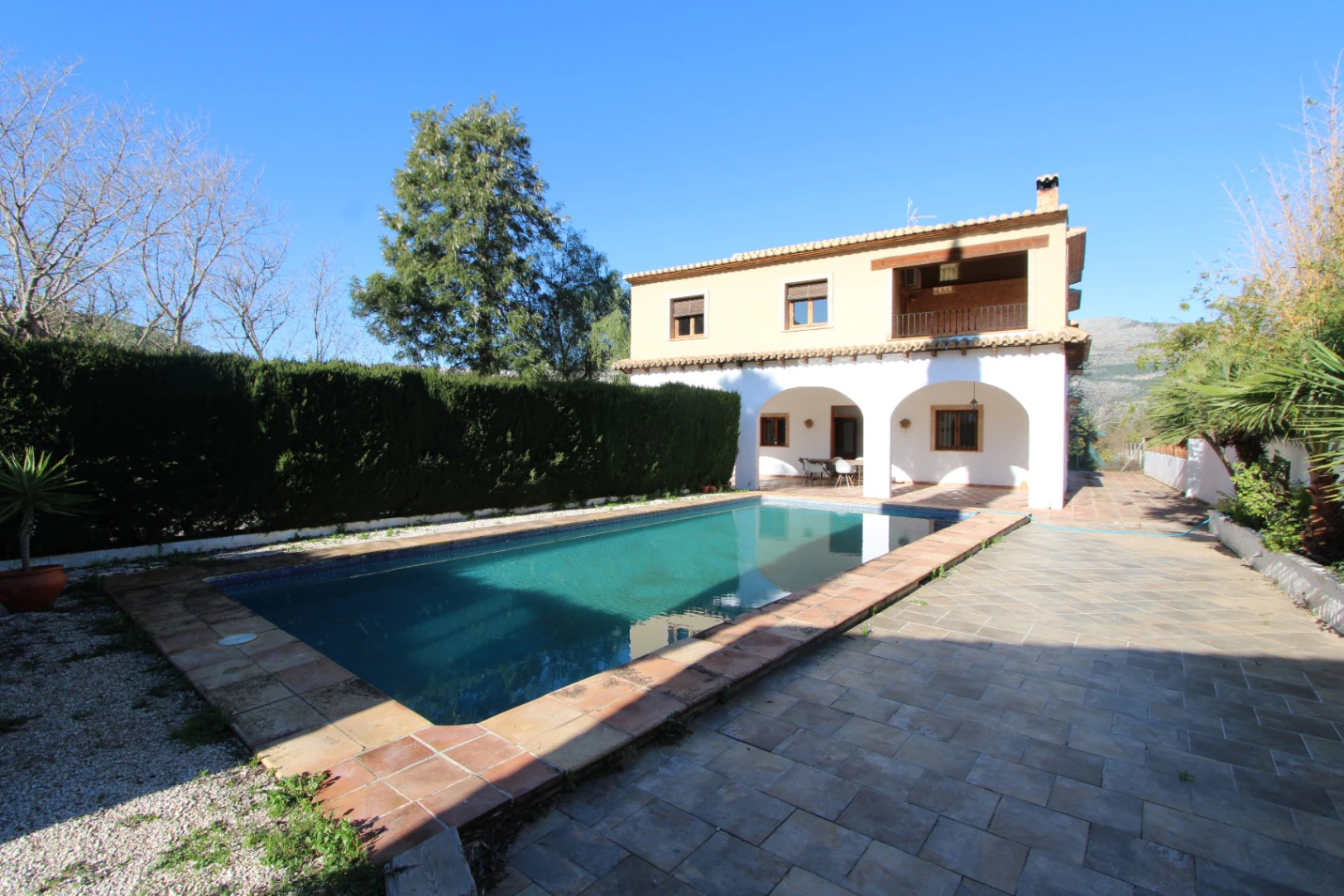 Villa / Ferme avec piscine à vendre à Orba