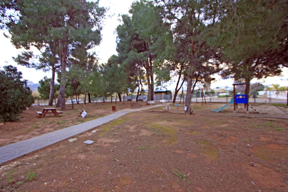 COZY APARTMENT WITH SEA VIEWS IN VERGEL BUT 500 M FROM THE BEACHES OF LAS MARINAS IN DÉNIA