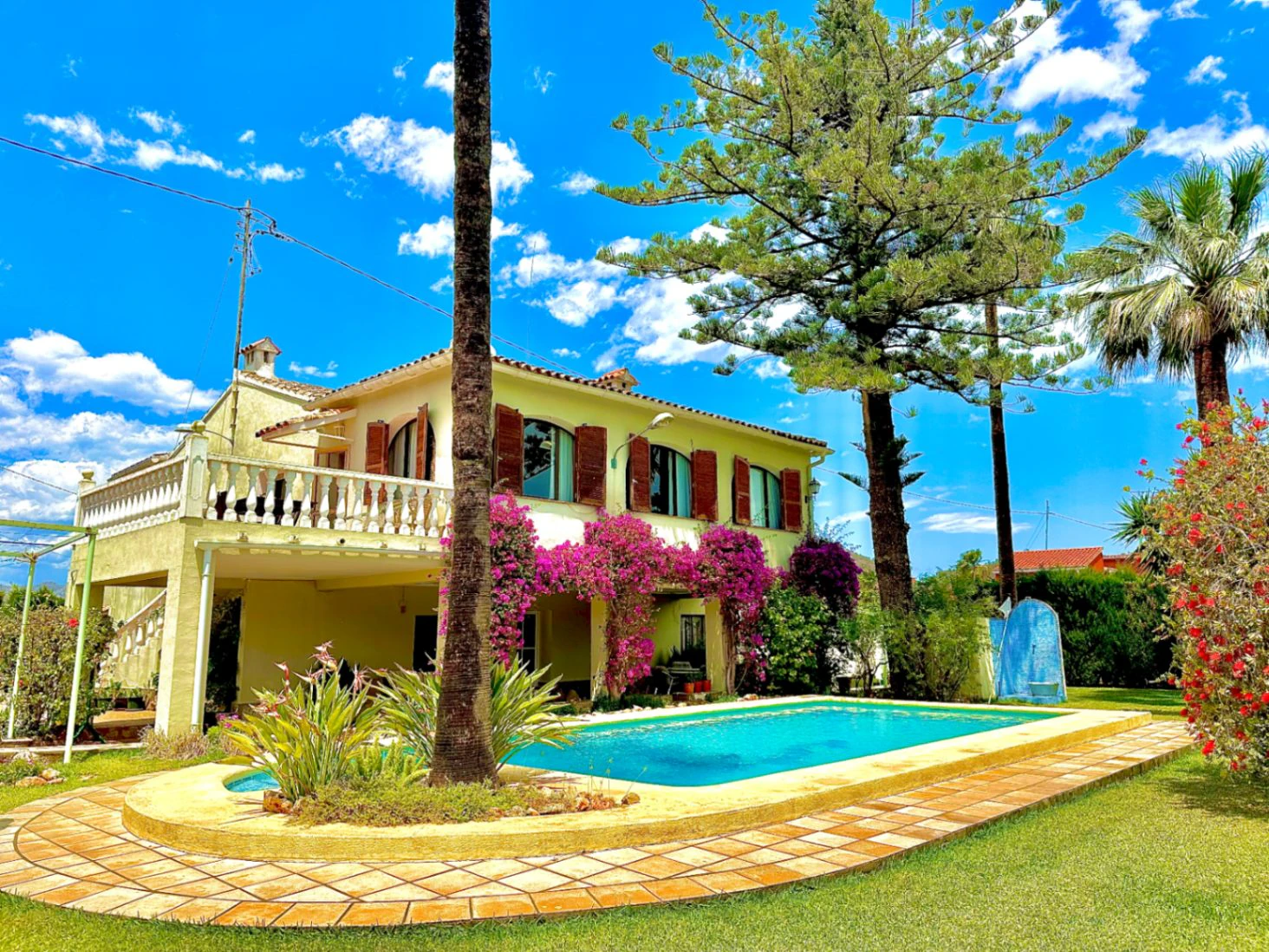 VILLA TE KOOP IN PEDREGUER