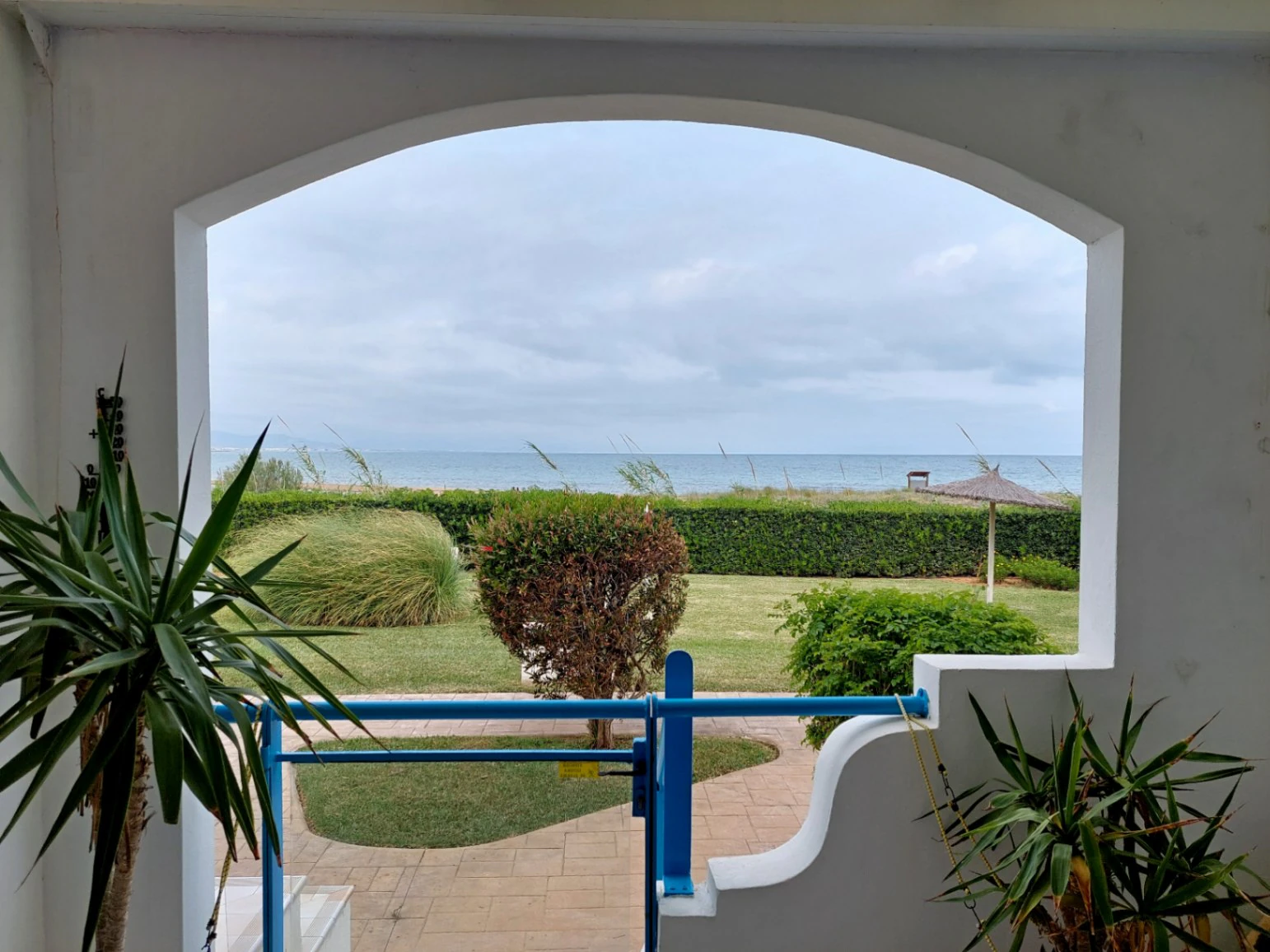 Appartement au rez-de-chaussée avec vue frontale sur la mer à Las Marinas