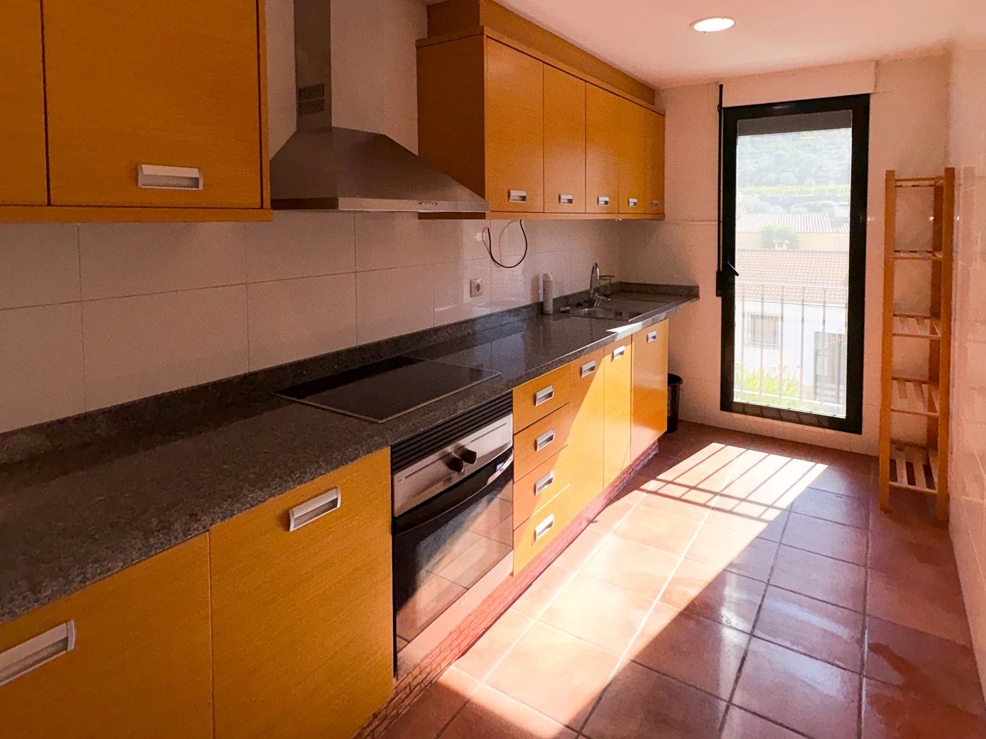 Very spacious townhouse in La Llosa de Camatxo.