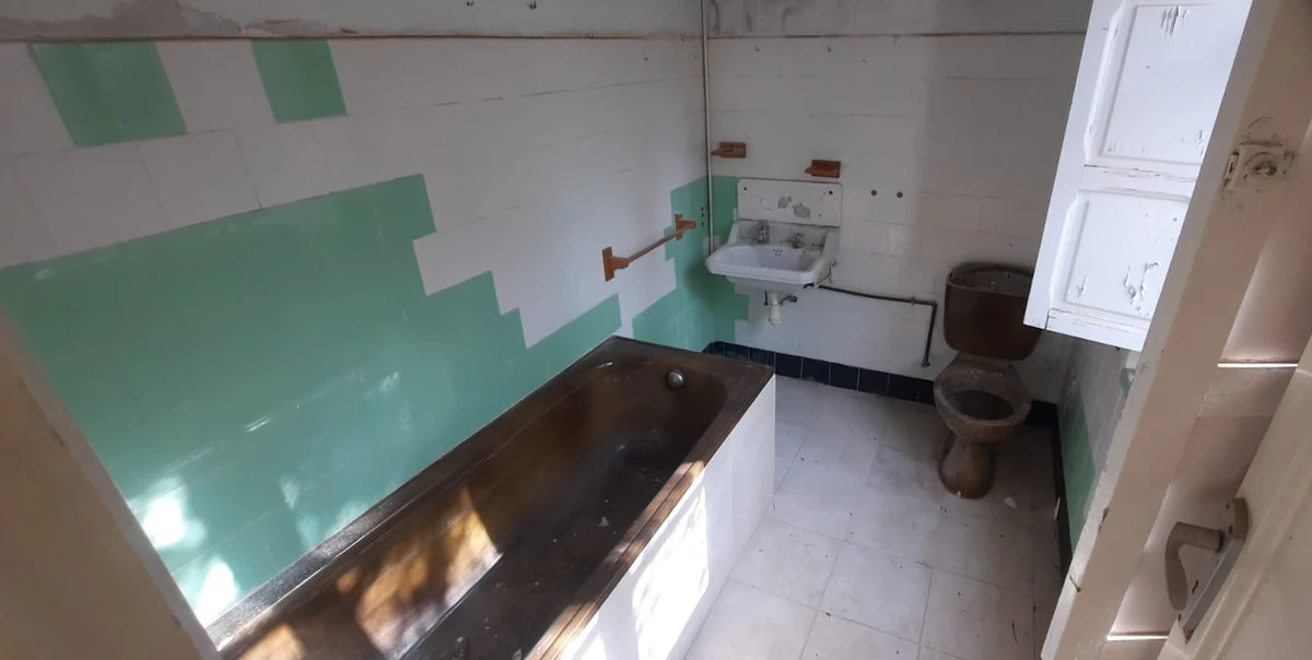 VILLA AVEC 3 LOGEMENTS À RÉNOVER À LAS ROTAS, DÉNIA