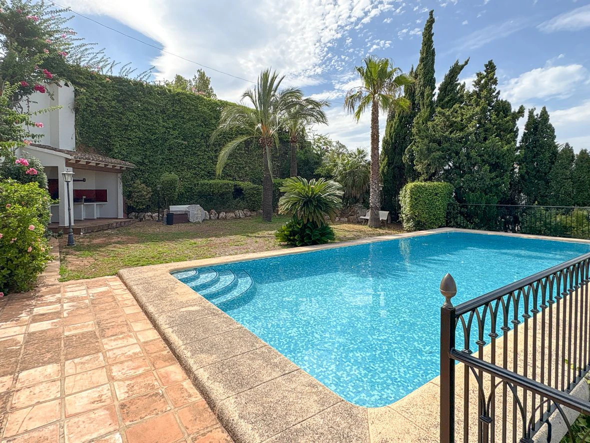 Villa impressionnante avec vue sur la mer à Dénia.