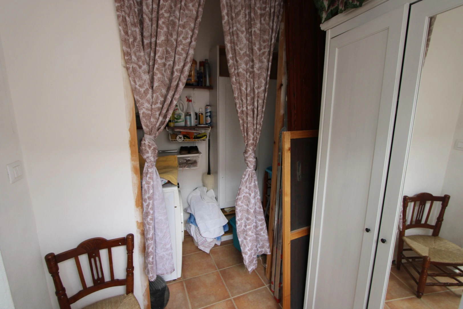 Village house for sale in Orba